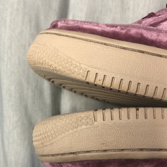 Air Force 1 Crushed Velvet size 4Y “Tea Berry” - Picture 8 of 16